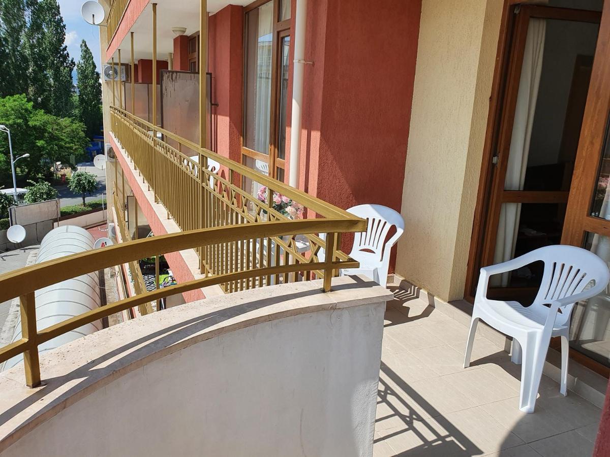 Apartment Ashton Hall - Sonnenstrand - Ost Sunny Beach Exterior photo